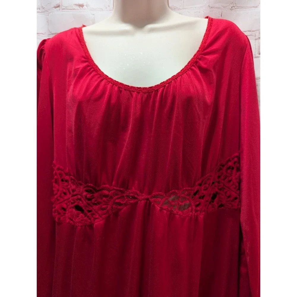 Shadowline Red Long Sleeve Nightgown Lace cutouts Medium‎ vintage READ